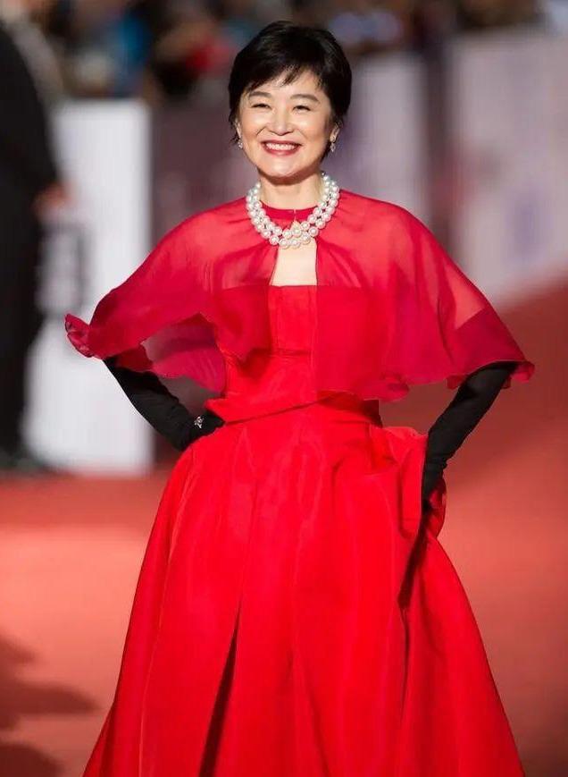 赞美抗疫医护人员的优美排比句子 赞美抗疫医护人员的优美排比句子
