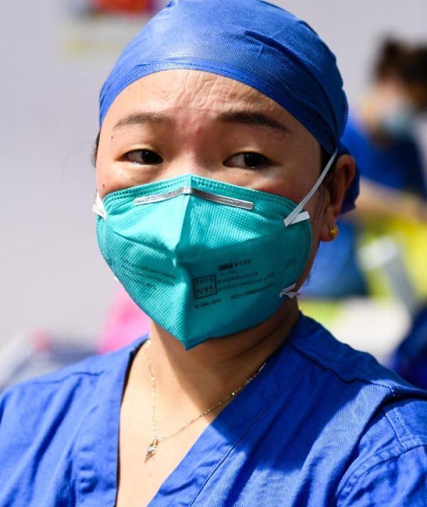 抗疫人员辛苦的句子 抗疫人员辛苦的句子
