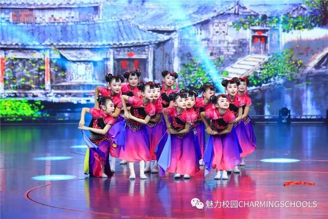 赞美学校的句子10个字 赞美学校的句子10个字