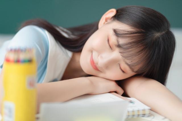 对女人的赞美的句子