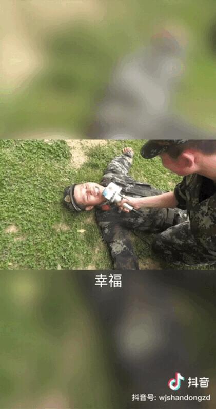 对英雄敬佩的赞美句子现代 对英雄敬佩的赞美句子现代