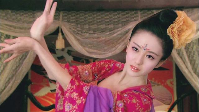 赞美十八岁女孩的句子 赞美十八岁女孩的句子