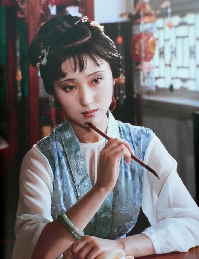 赞美十八岁女孩的句子 赞美十八岁女孩的句子