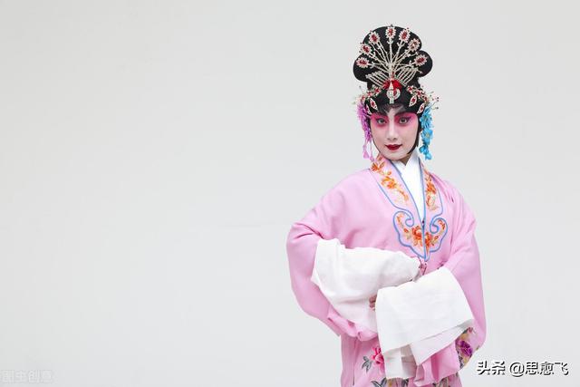 赞美别人歌唱得好的句子 赞美别人歌唱得好的句子