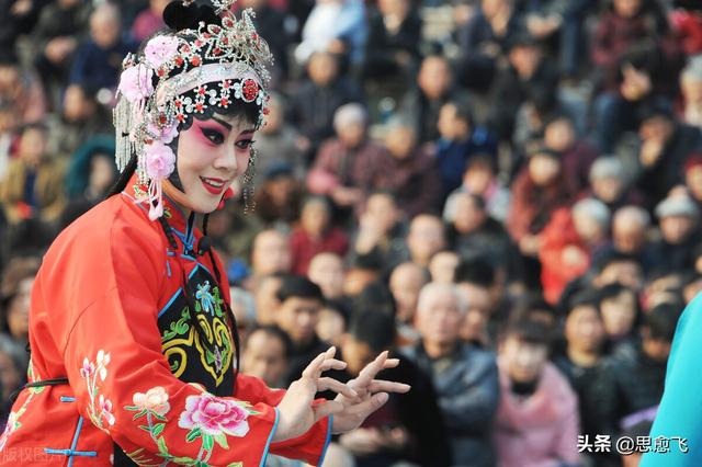 赞美别人歌唱得好的句子 赞美别人歌唱得好的句子