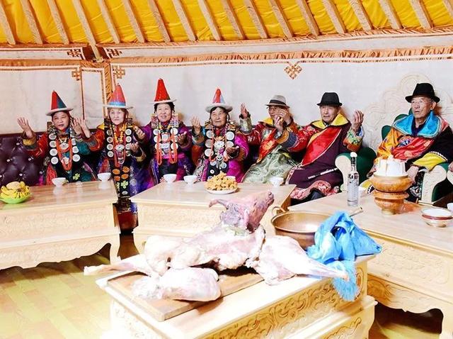 赞美少数民族文化的句子 赞美少数民族文化的句子