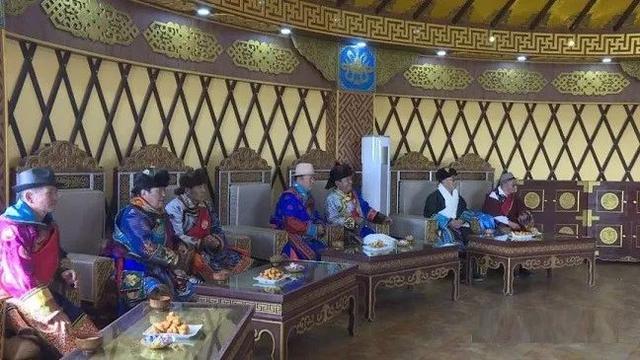 赞美少数民族文化的句子 赞美少数民族文化的句子