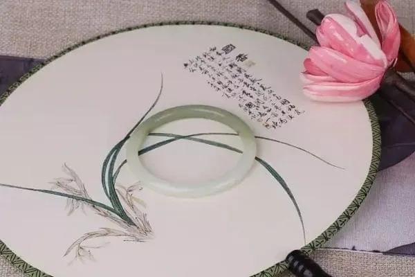 赞美女人手好看的句子 赞美女人手好看的句子