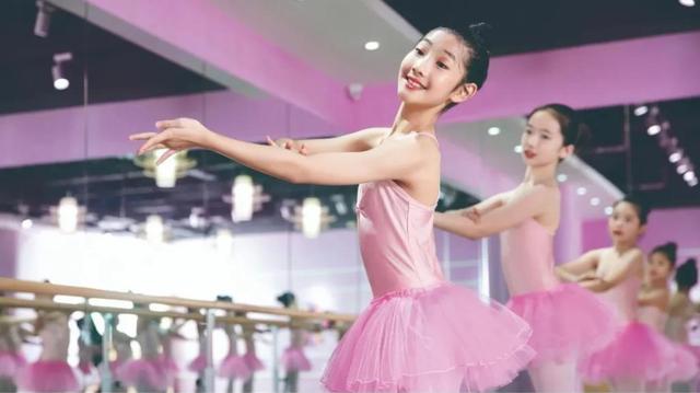 赞美教师团队的优秀的句子 赞美教师团队的优秀的句子