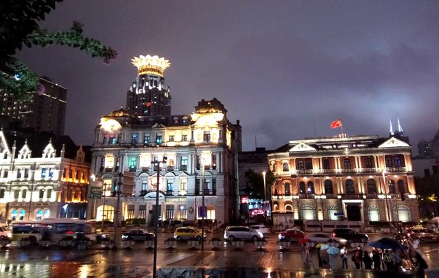 赞美家乡夜景的句子超短 赞美家乡夜景的句子超短