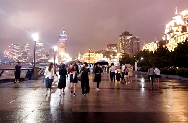 赞美家乡夜景的句子超短 赞美家乡夜景的句子超短