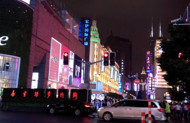 赞美家乡夜景的句子超短 赞美家乡夜景的句子超短