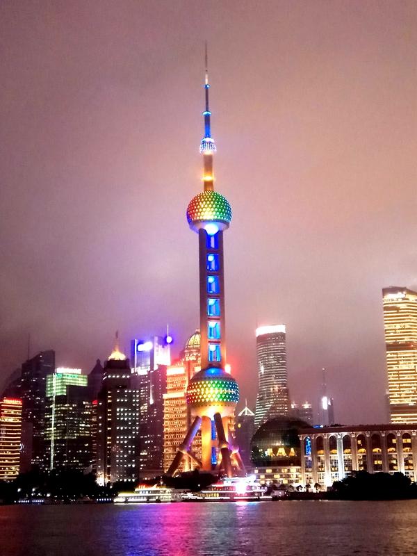赞美家乡夜景的句子超短 赞美家乡夜景的句子超短