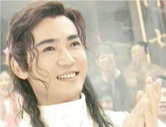 关于赞美男人的短句子 关于赞美男人的短句子