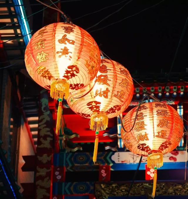10 篇经典文学里的元宵佳节 | 愿山河无恙,国泰民安