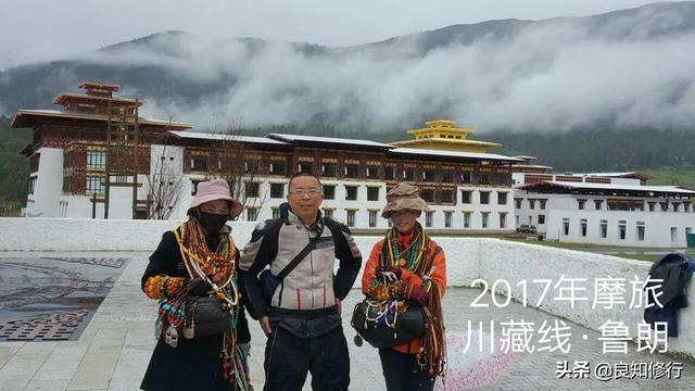 精选美文100句:谁与我醉明月,愁在夕阳中