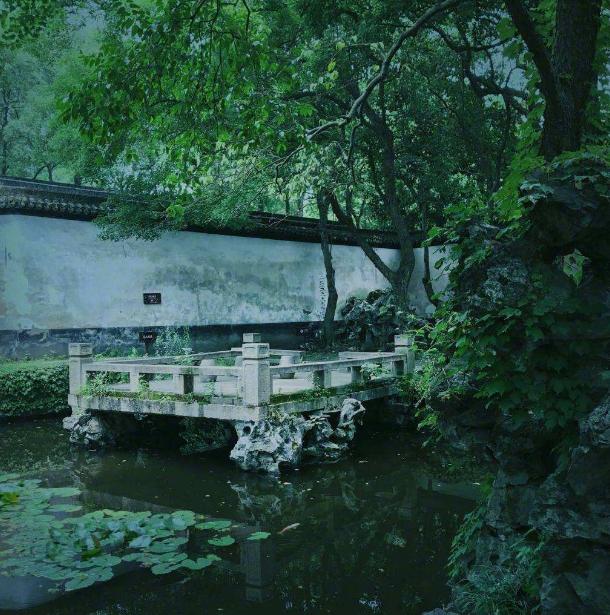 描写夏天梅雨季节的句子 描写夏天梅雨季节的句子