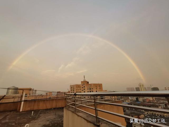 高考满分记叙文9篇,文采出众,意蕴丰富,极具感染力