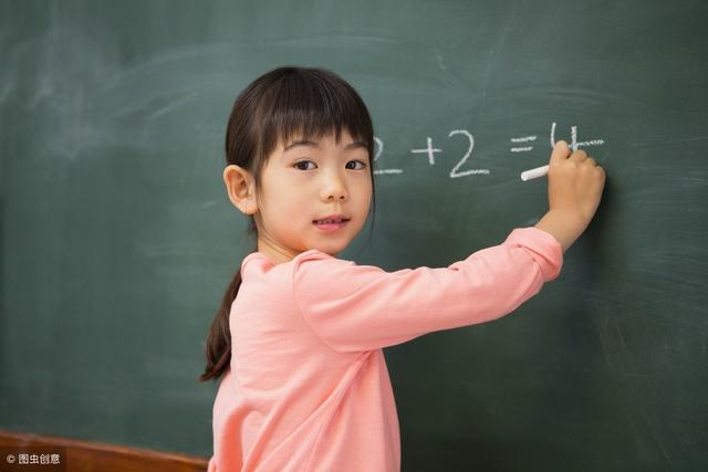 春天是个多彩的季节仿写句子 春天是个多彩的季节仿写句子