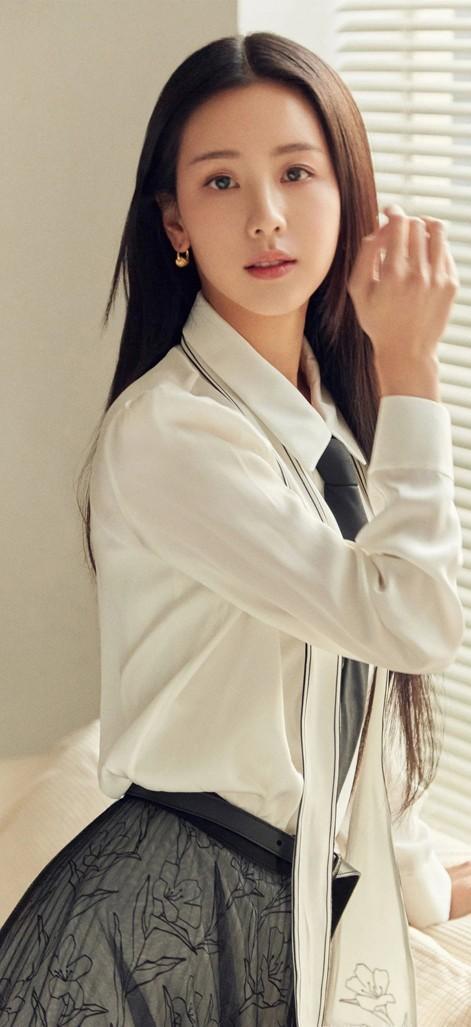 赞美气质型美女的句子_(夸赞女人有韵味的句子)