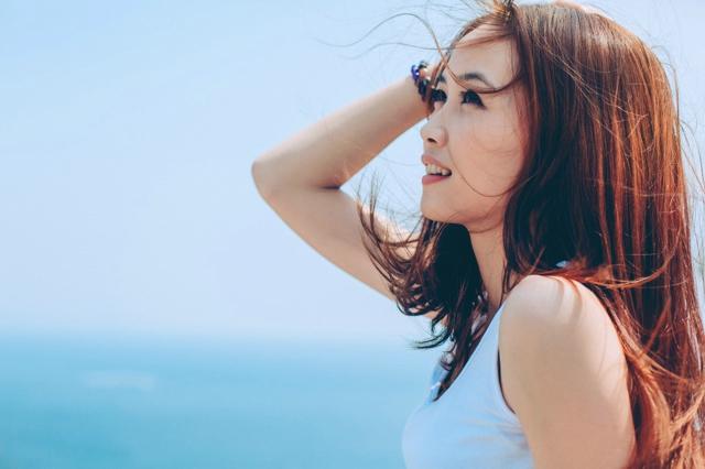赞美女人的句子和词语