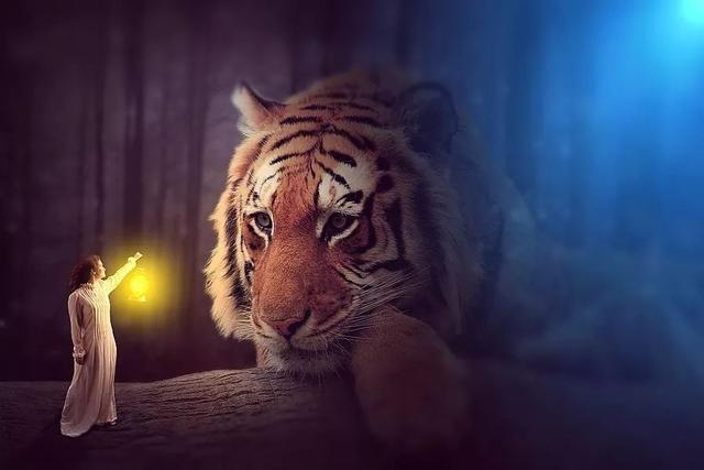 简短励志英文句子：向往成功的桂冠，就别空费每一天