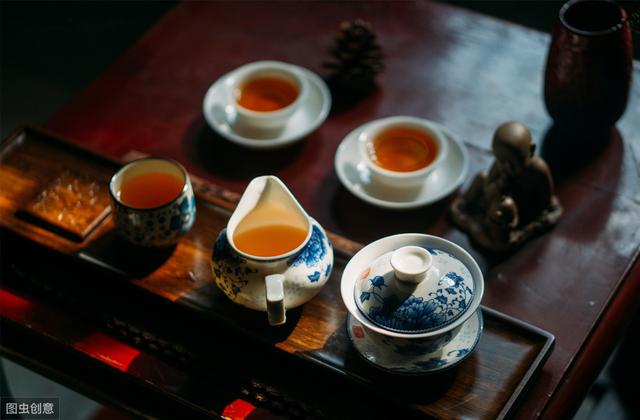 夸女人喝茶幽默句子