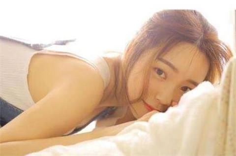 怎么和女生表白的句子搞笑 怎么和女生表白的句子搞笑