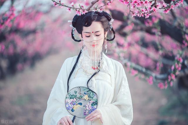 古句表白女生的句子 古句表白女生的句子