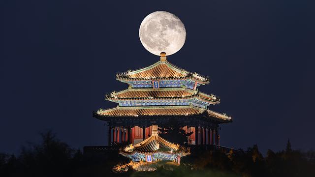 月亮诗句大全唯美句子 月亮诗句大全唯美句子