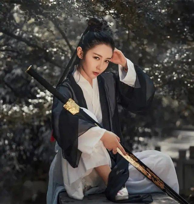 描写雨的唯美古风句子 描写雨的唯美古风句子