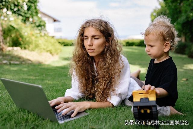 好听的句子唯美短句古风形容女子 好听的句子唯美短句古风形容女子