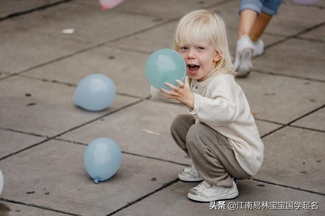 好听的句子唯美短句古风形容女子 好听的句子唯美短句古风形容女子