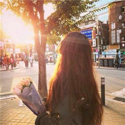 很霸气的句子女生唯美(霸气句子)