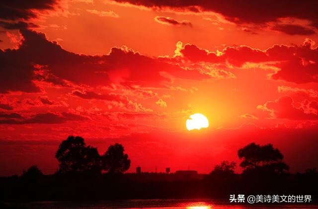 纳兰性德为初恋写的肉麻情词,唯美浪漫,无一爱字却句句饱含深情