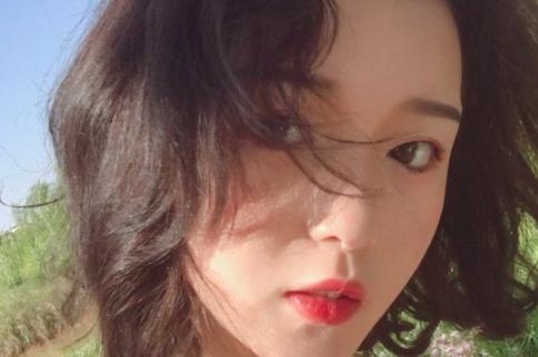 16句霸气又不失优雅的句子,我们又不熟,当然脾气好
