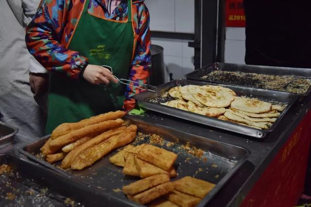形容苏州美食的唯美句子 形容苏州美食的唯美句子