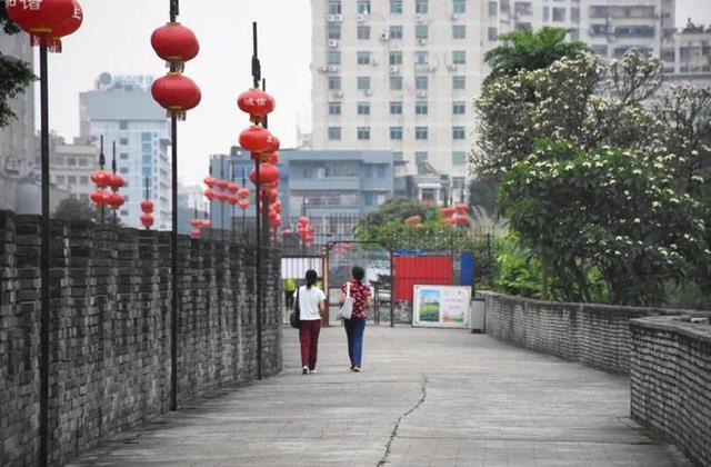 无言古城墙,千年话沧桑