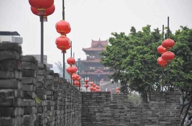 无言古城墙,千年话沧桑