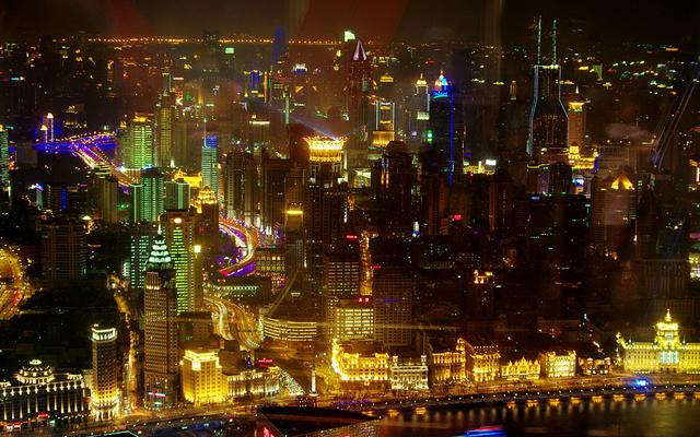 流光溢彩，绚丽斑斓，最美莫过夜上海！