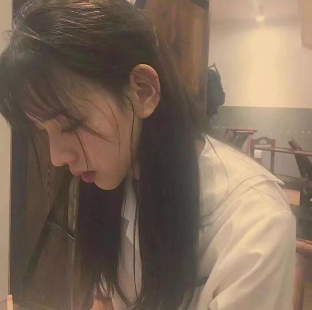 16句又酷又拽的句子:吃醋是最明显的告白