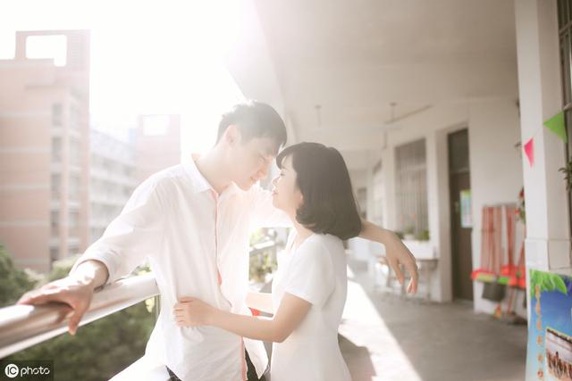 给媳妇的18句唯美情话:喜欢缠着你,余生你都是我的