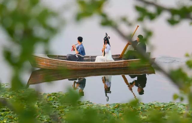 秋冬季节变幻的句子 秋冬季节变幻的句子