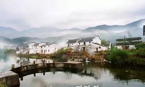 一袭江南梦,醉卧烟雨中!