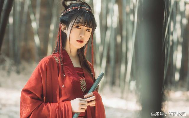 10首最优美的咏竹诗：未出土时先有节，便凌云去也无心