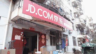 有种陪伴，是“我一直在”；有种红色，叫“安全感满满”