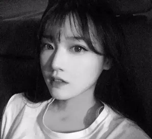 14个全网最火的签名句子，一笑而过不喜红尘，穷极一生钟情一人