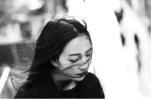 一个人心累无助的说说