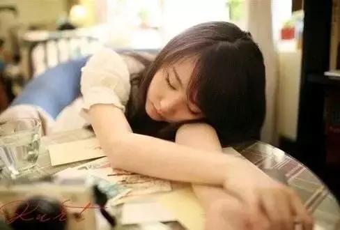 一个人心累无助的说说