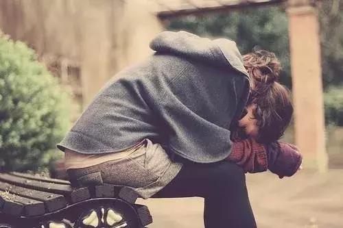 全靠死撑的心酸句子